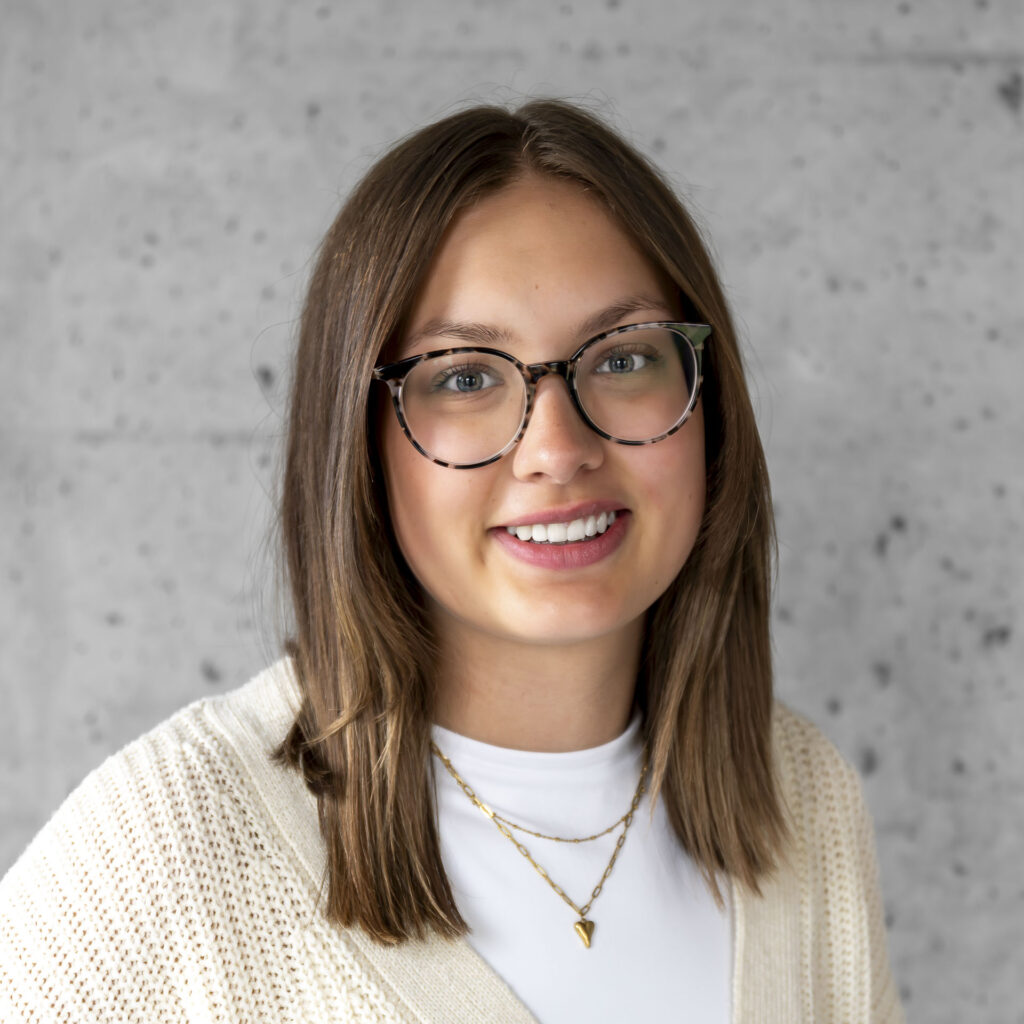 Porträt von Laura Senge